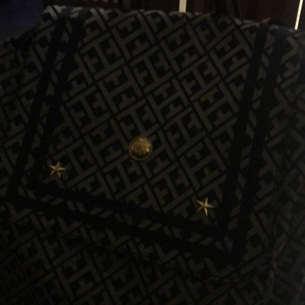 Meet your Posher, Latausha